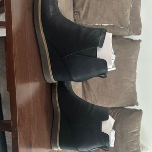 Black Ankle Boots for Women